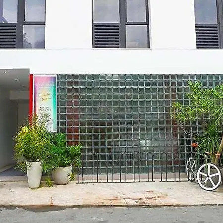 Cayco House By Hotel Durban Poblacion Makati