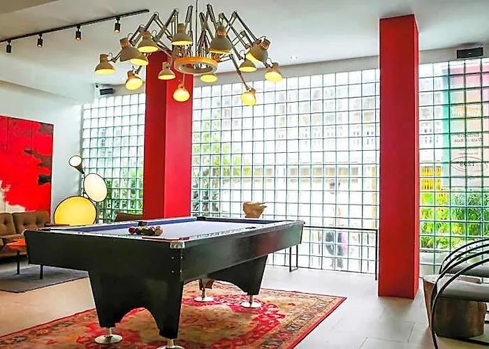 Cayco House By Durban Poblacion Makati ホテル